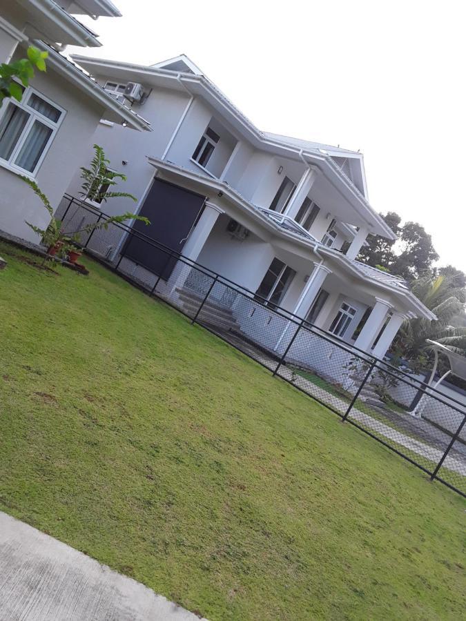 Maison Cattleya Selfcatering Apartment Anse Royale Bagian luar foto